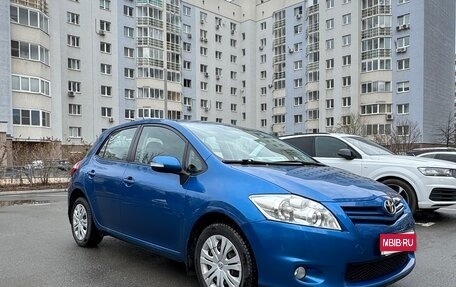 Toyota Auris II, 2010 год, 1 000 000 рублей, 1 фотография