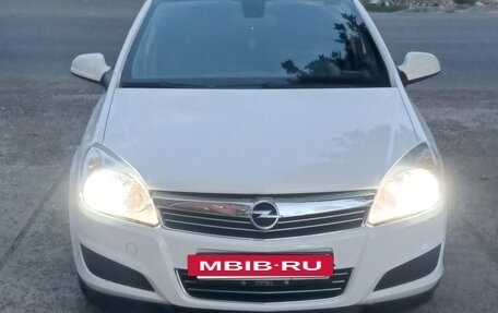 Opel Astra H, 2011 год, 550 000 рублей, 14 фотография