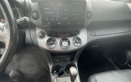 Toyota RAV4, 2006 год, 1 350 000 рублей, 7 фотография