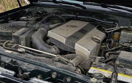 Toyota Land Cruiser 100 рестайлинг 2, 2003 год, 2 750 000 рублей, 16 фотография