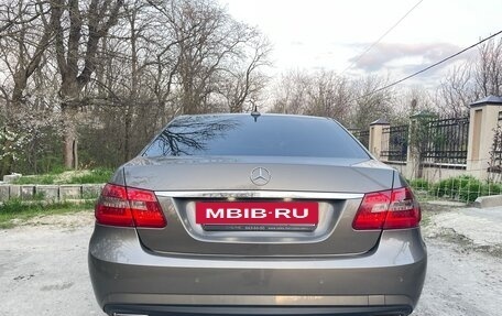 Mercedes-Benz E-Класс, 2012 год, 1 890 000 рублей, 10 фотография