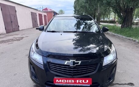 Chevrolet Cruze II, 2013 год, 730 000 рублей, 3 фотография