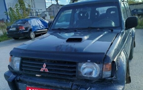 Mitsubishi Pajero III рестайлинг, 1995 год, 380 000 рублей, 3 фотография