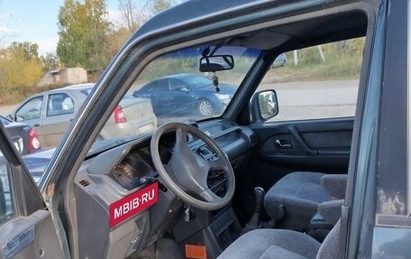 Mitsubishi Pajero III рестайлинг, 1995 год, 380 000 рублей, 4 фотография