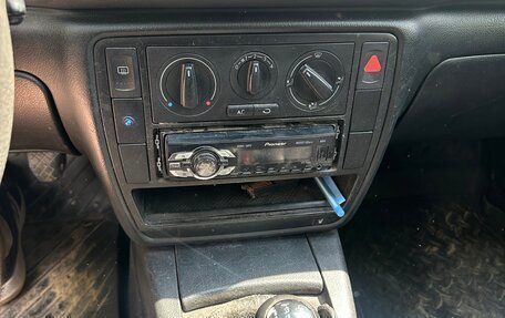 Volkswagen Passat B5+ рестайлинг, 1998 год, 350 000 рублей, 15 фотография
