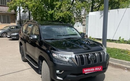 Toyota Land Cruiser Prado 150 рестайлинг 2, 2017 год, 5 100 000 рублей, 5 фотография