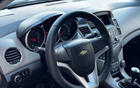 Chevrolet Cruze II, 2011 год, 515 000 рублей, 10 фотография