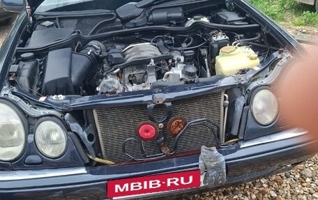 Mercedes-Benz E-Класс, 1999 год, 335 000 рублей, 2 фотография