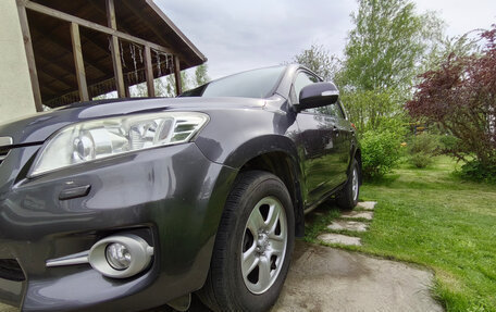 Toyota RAV4, 2011 год, 1 400 000 рублей, 2 фотография
