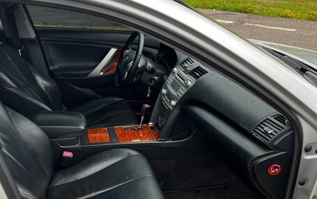 Toyota Camry, 2008 год, 1 200 000 рублей, 12 фотография