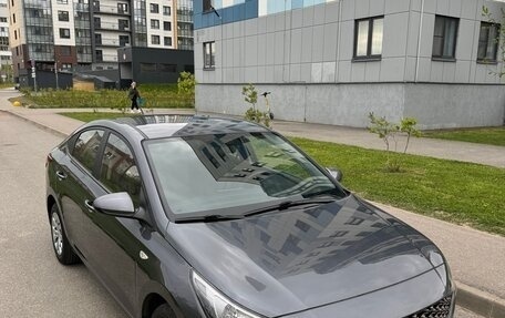 Hyundai Solaris II рестайлинг, 2021 год, 1 440 000 рублей, 4 фотография