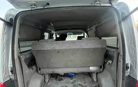 Mazda Bongo Friendee i рестайлинг, 2001 год, 400 000 рублей, 16 фотография