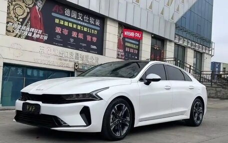 KIA K5, 2022 год, 2 300 000 рублей, 2 фотография