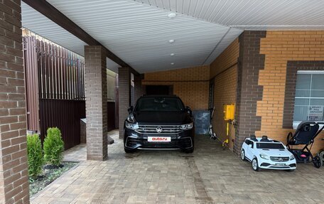 Volkswagen Tiguan II, 2021 год, 3 850 000 рублей, 40 фотография