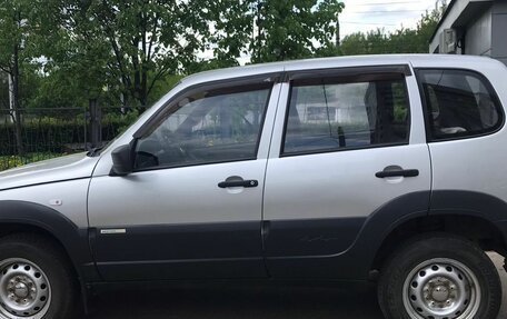 Chevrolet Niva I рестайлинг, 2013 год, 580 000 рублей, 2 фотография
