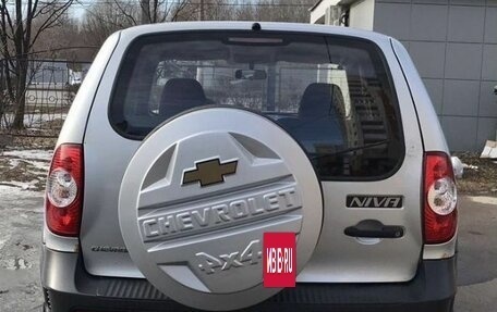 Chevrolet Niva I рестайлинг, 2013 год, 580 000 рублей, 3 фотография