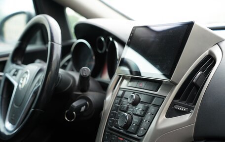 Opel Astra J, 2010 год, 600 000 рублей, 12 фотография
