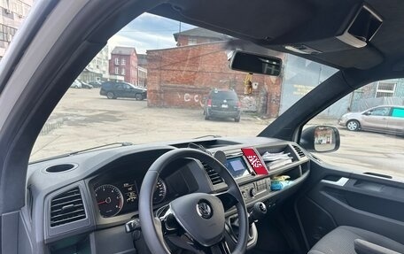 Volkswagen Transporter T5 рестайлинг, 2010 год, 2 350 000 рублей, 11 фотография