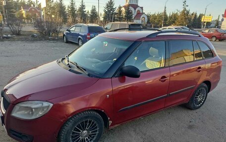 Skoda Fabia II, 2008 год, 335 000 рублей, 2 фотография