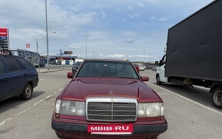 Mercedes-Benz E-Класс, 1993 год, 250 000 рублей, 2 фотография