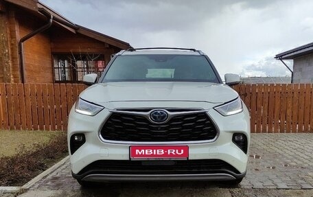Toyota Highlander, 2020 год, 5 325 000 рублей, 1 фотография