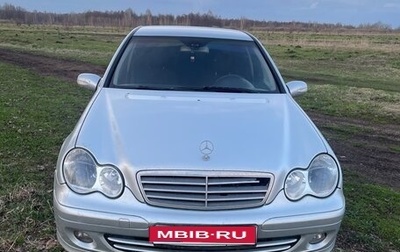 Mercedes-Benz C-Класс, 2005 год, 550 000 рублей, 1 фотография
