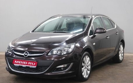 Opel Astra J, 2013 год, 905 000 рублей, 1 фотография