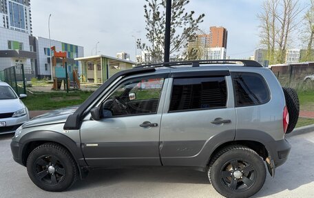 Chevrolet Niva I рестайлинг, 2015 год, 585 000 рублей, 1 фотография