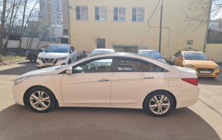 Hyundai Sonata VI, 2010 год, 1 090 000 рублей, 4 фотография