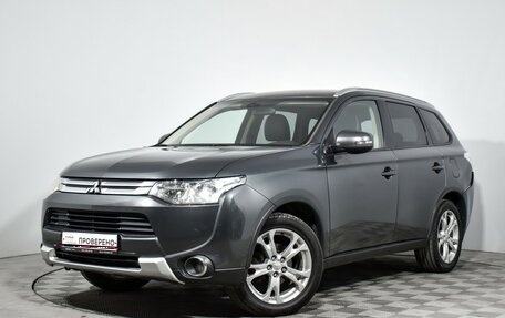 Mitsubishi Outlander III рестайлинг 3, 2014 год, 1 190 000 рублей, 1 фотография