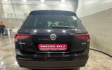 Volkswagen Tiguan II, 2018 год, 2 190 000 рублей, 4 фотография