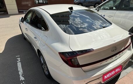 Hyundai Sonata VIII, 2021 год, 2 900 000 рублей, 4 фотография