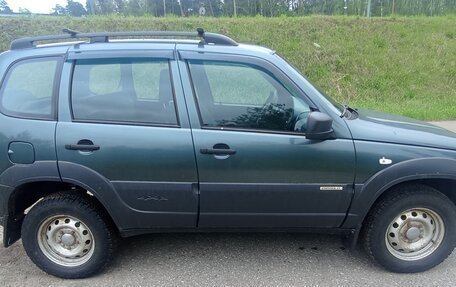 Chevrolet Niva I рестайлинг, 2016 год, 700 000 рублей, 3 фотография