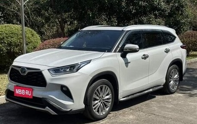 Toyota Highlander, 2022 год, 3 920 000 рублей, 1 фотография