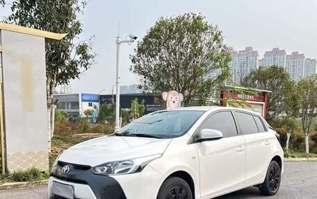 Toyota Yaris XP150 рестайлинг, 2022 год, 1 320 000 рублей, 1 фотография