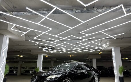 Toyota Camry, 2019 год, 3 000 000 рублей, 1 фотография