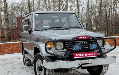 Toyota Land Cruiser 70, 1990 год, 2 420 000 рублей, 1 фотография