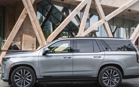 Cadillac Escalade V, 2023 год, 14 750 000 рублей, 4 фотография