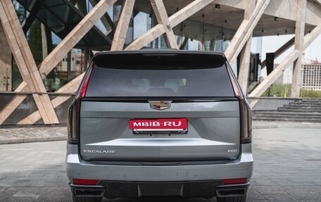 Cadillac Escalade V, 2023 год, 14 750 000 рублей, 6 фотография
