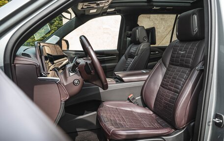 Cadillac Escalade V, 2023 год, 14 750 000 рублей, 9 фотография