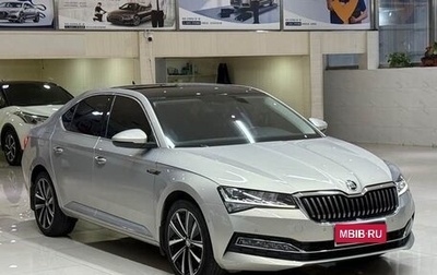 Skoda Superb III рестайлинг, 2021 год, 2 270 000 рублей, 1 фотография