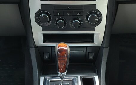 Chrysler 300C II, 2007 год, 1 150 000 рублей, 16 фотография