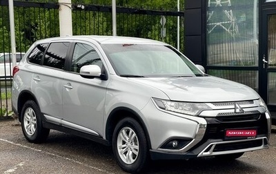 Mitsubishi Outlander III рестайлинг 3, 2019 год, 2 399 000 рублей, 1 фотография