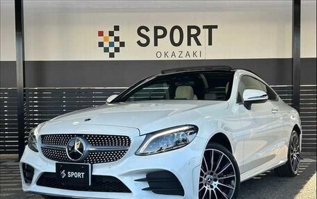 Mercedes-Benz C-Класс, 2019 год, 1 650 000 рублей, 1 фотография