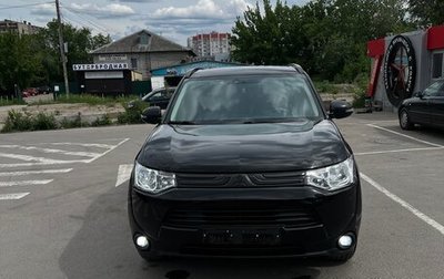 Mitsubishi Outlander III рестайлинг 3, 2013 год, 1 900 000 рублей, 1 фотография