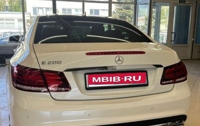 Mercedes-Benz E-Класс, 2015 год, 1 950 000 рублей, 1 фотография