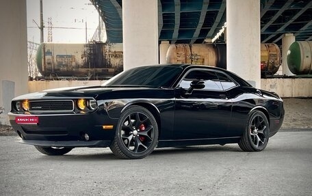 Dodge Challenger III рестайлинг 2, 2010 год, 2 450 000 рублей, 1 фотография