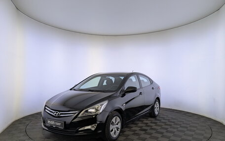 Hyundai Solaris II рестайлинг, 2016 год, 795 000 рублей, 1 фотография