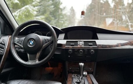 BMW 5 серия, 2005 год, 800 000 рублей, 12 фотография