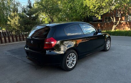 BMW 1 серия, 2011 год, 810 000 рублей, 3 фотография
